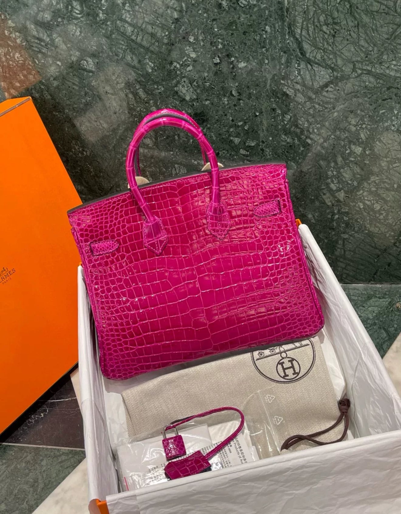 Hermes Birkin 25 Rose purple shiny crocodile Leather palladium hardware