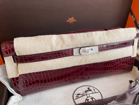 Hermès Kelly Cut Bourgogne Shiny Porosus Diamond Hardware