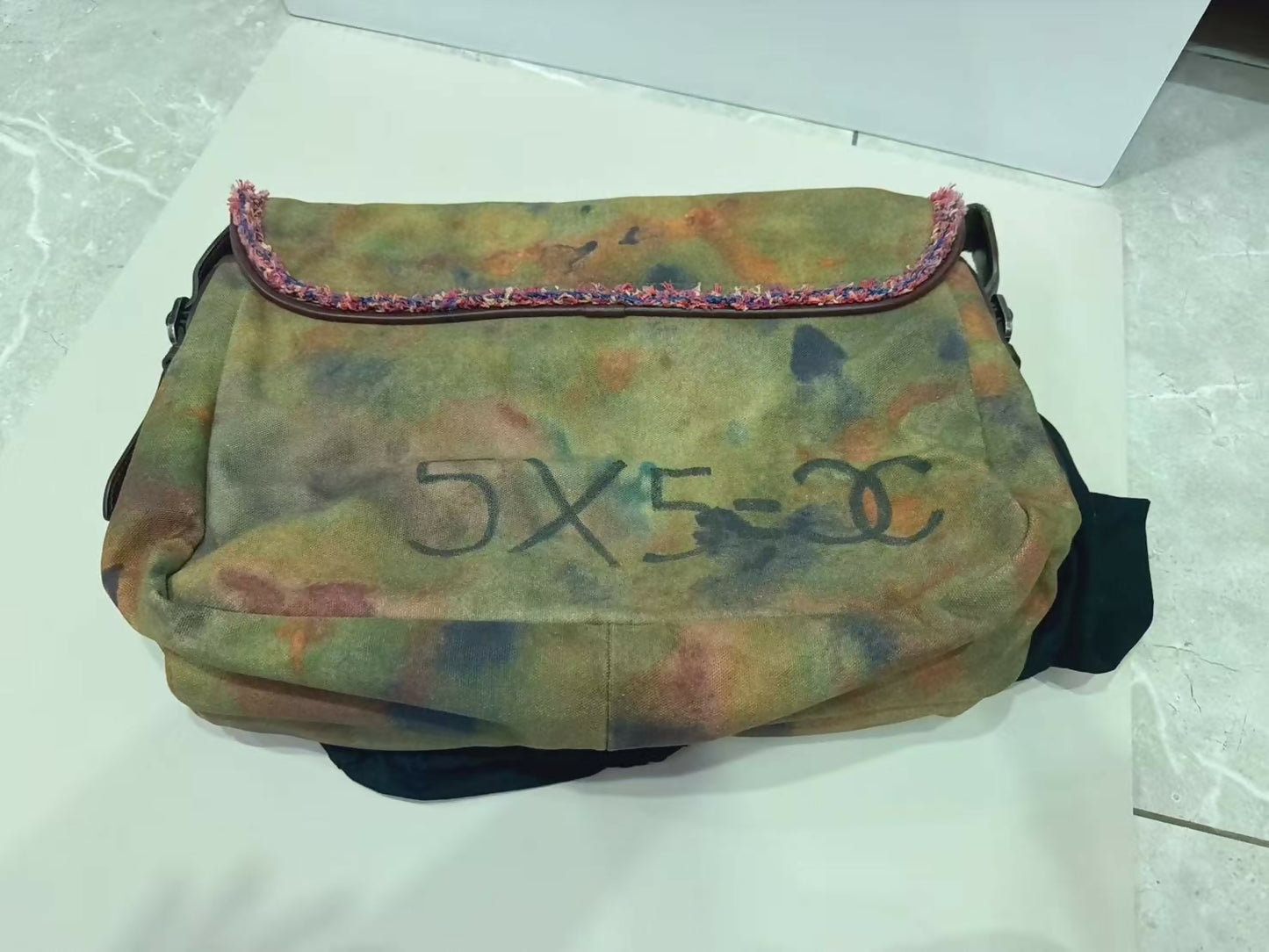 Chanel Vintage graffiti shoulder bag medium