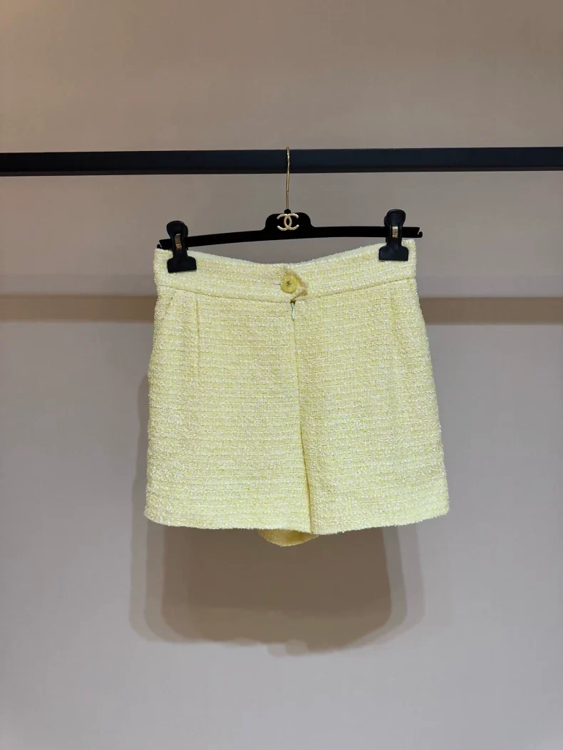 Chanel 19S yellow sequined tweed shorts