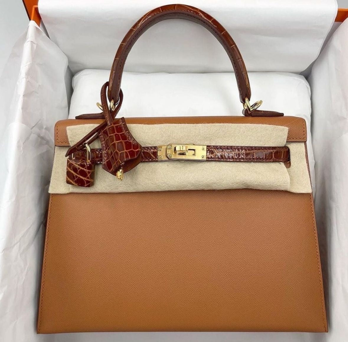 Hermes Kelly 25 Touch Gold Madame Miel Shiny Alligator Gold hardware