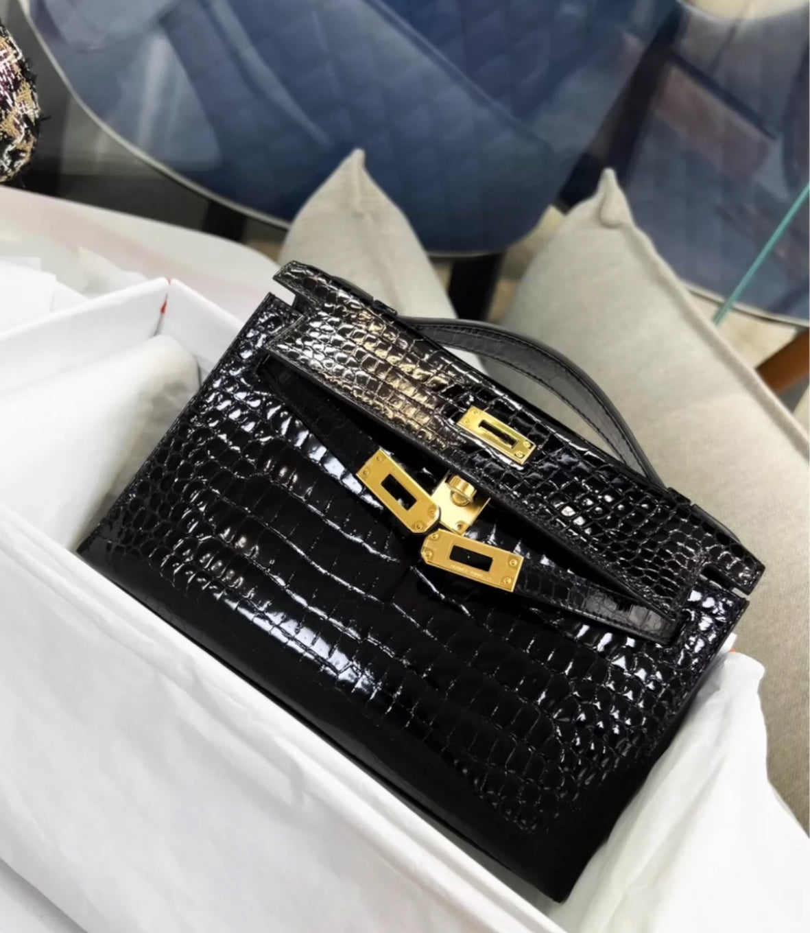Hermes Kelly Pochette Noir Black Shiny Crocodile Gold Hardware