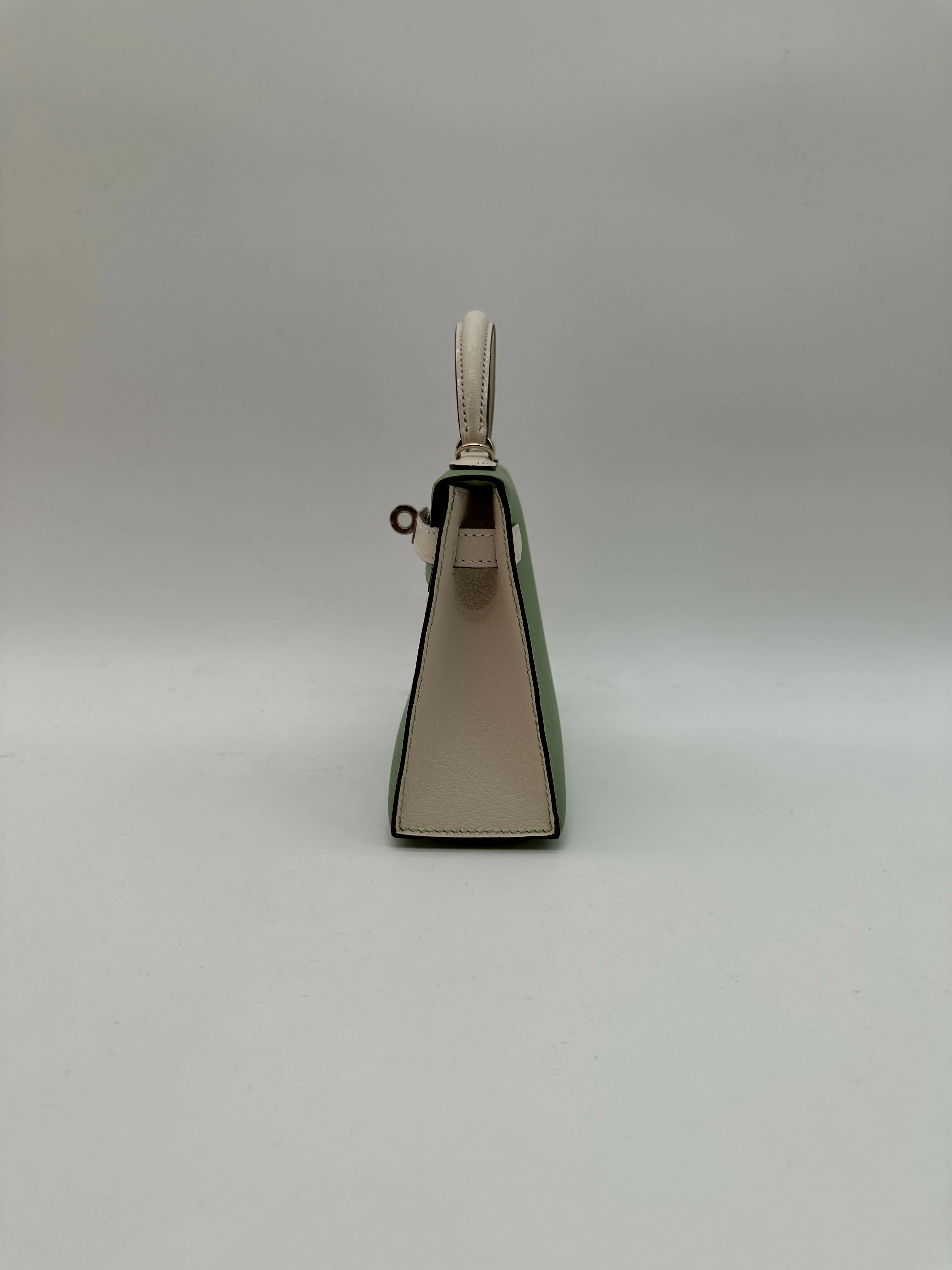 Hermès Kelly 20 HSS Vert Criquet / Nata Chèvre PHW B 2024