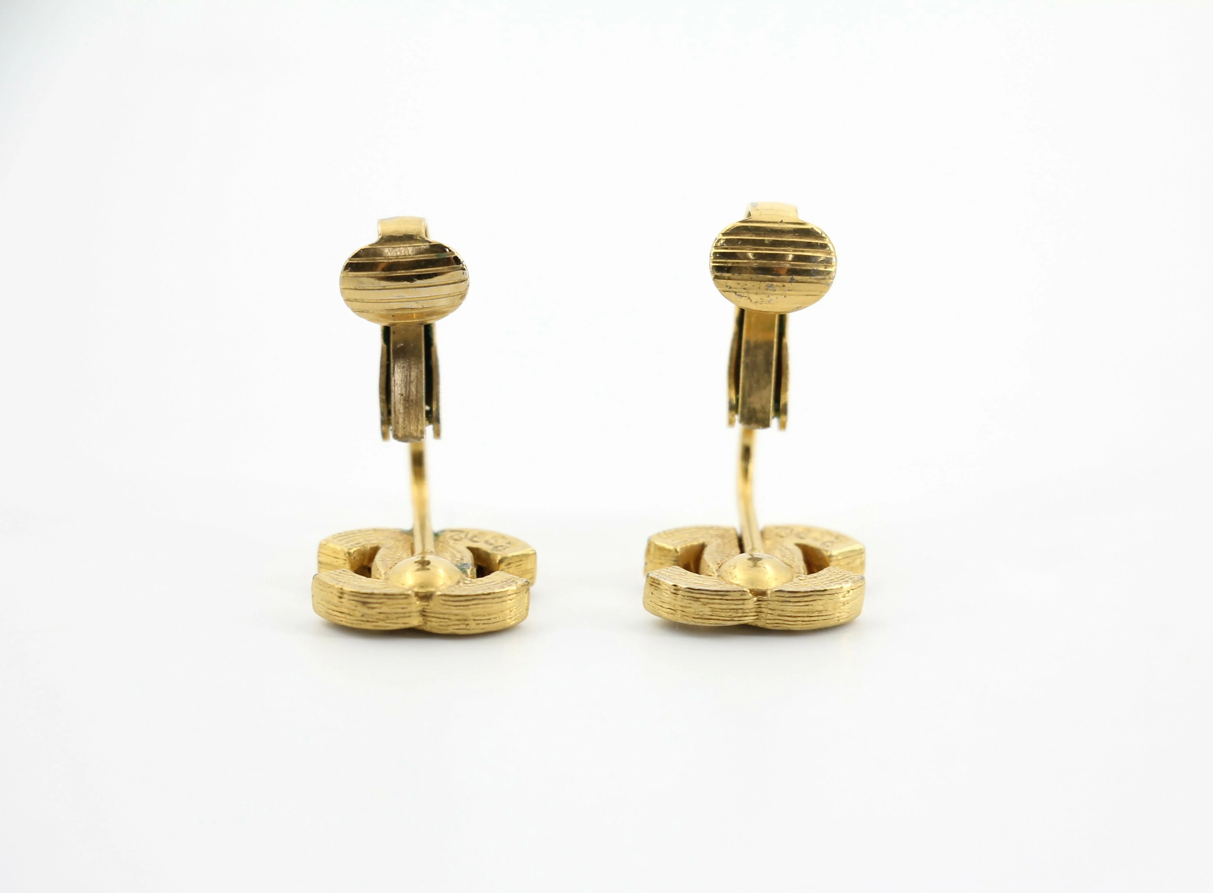 Chanel Vintage 71-80 Rhinestone & Gold-Plated Large CC Clip-on Earrings