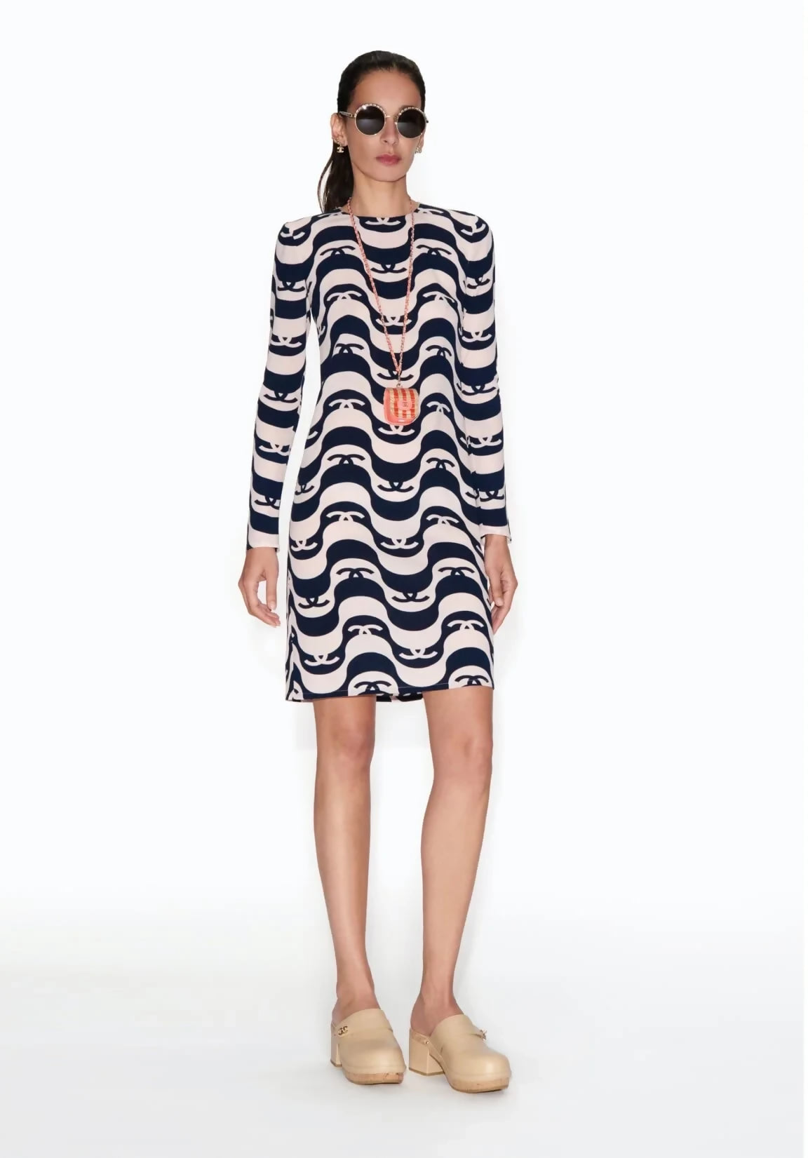 Epic Chanel 21P Ivory  Black CC Wave Silk Midi Dress FR 42