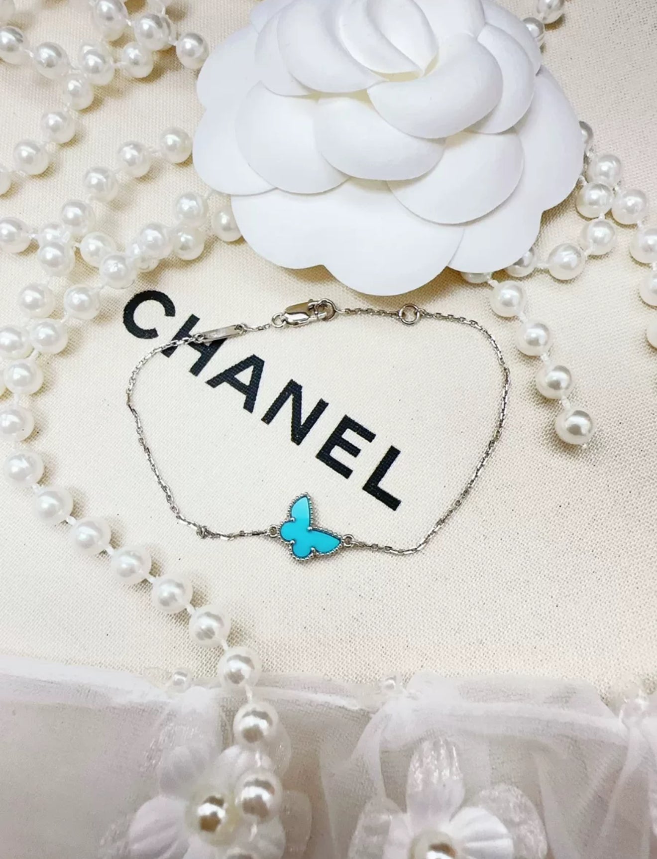 Van Cleef and Arples Sweet Alhambra Butterfly Turquoise White Gold Bracelet