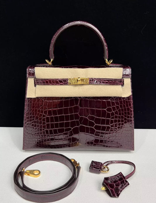 HERMES Kelly 25 Bordeaux Shiny Alligator Leather gold hardware