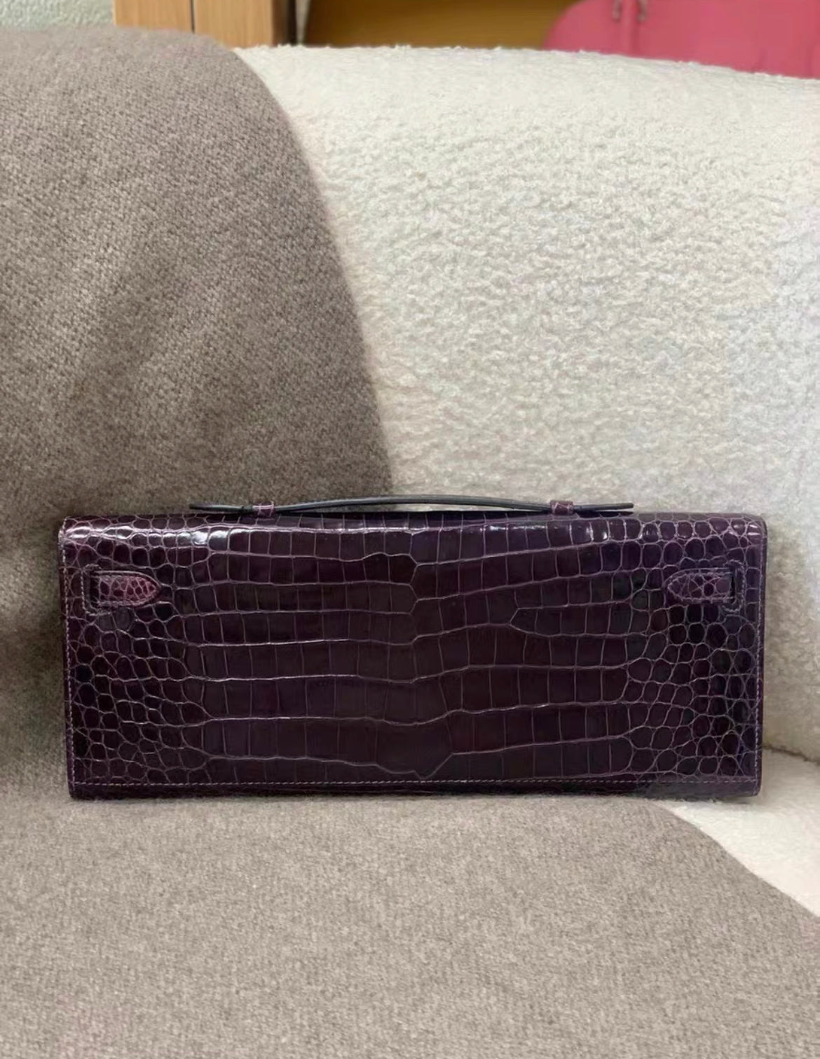 Hermès Kelly Cut Amethysts shiny Crocodile with gold hardware Clutch