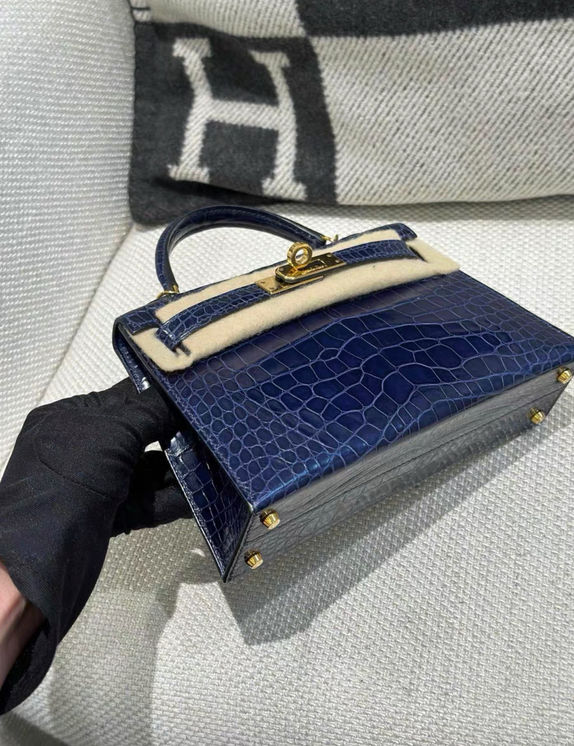 HERMES KELLY 20 MINI SELLIER BLEU SAPHIR SHINY ALLIGATOR GOLD HARDWARE