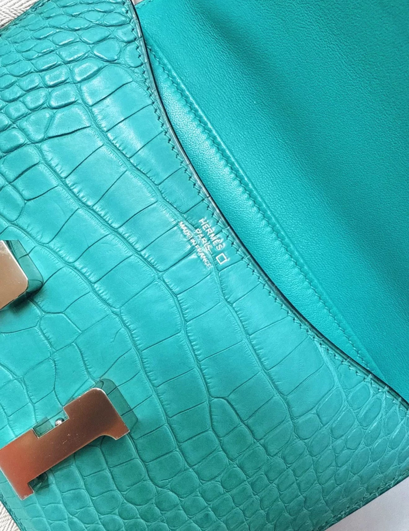 Hermès Constance 19 Bleu Paon Matte Alligator Leather Palladium Hardware