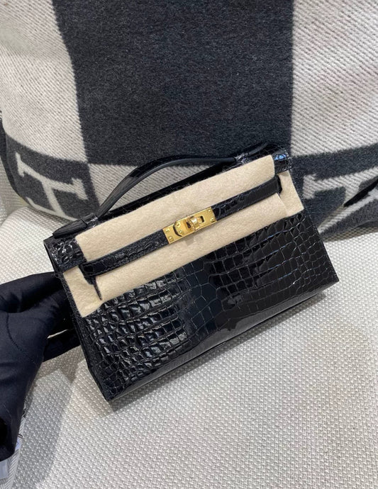Hermes Kelly Pochette Black Shiny Crocodile Gold Hardware
