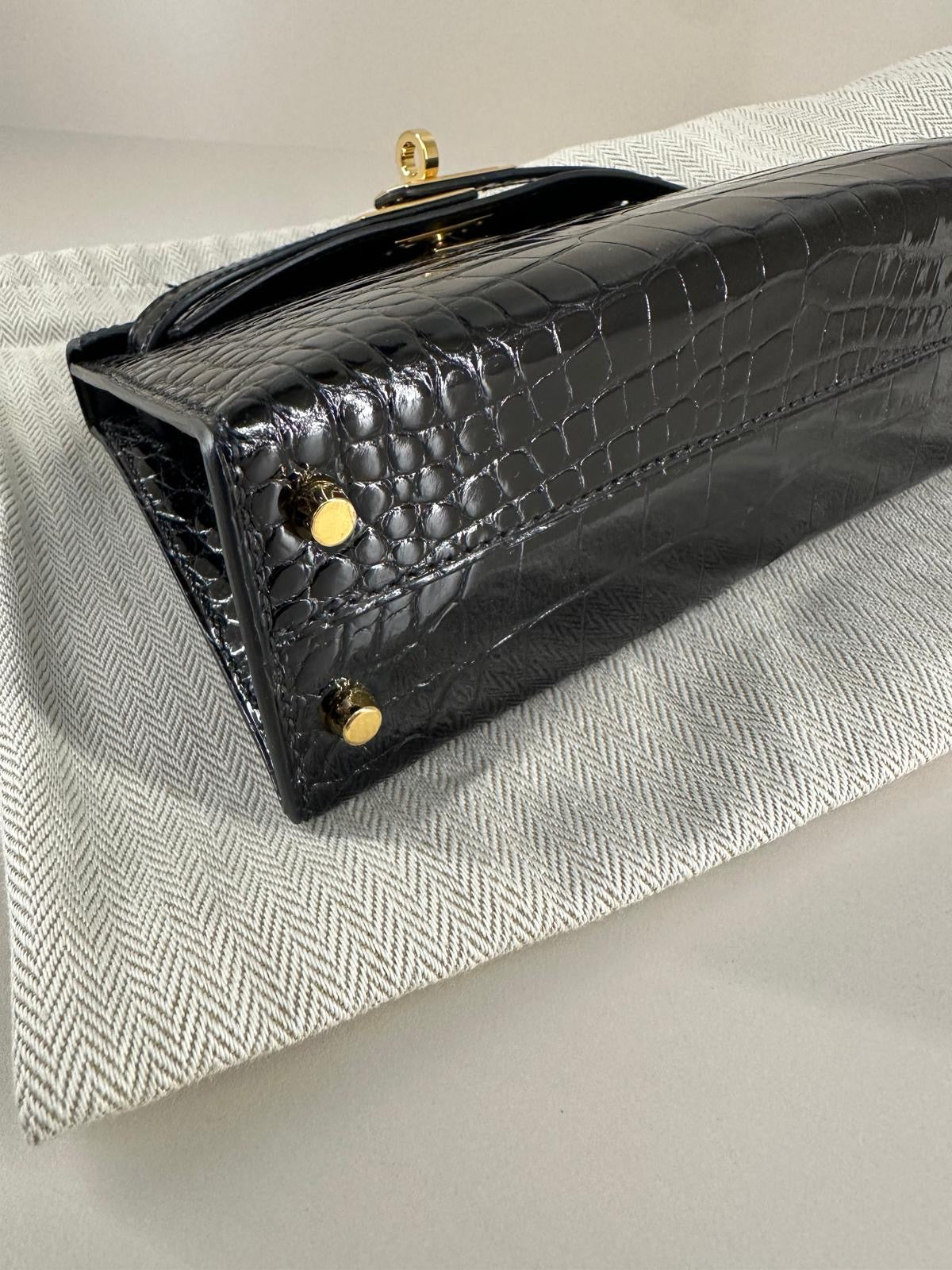 Hermès Mini Kelly Black Shiny Alligator Gold Hardware