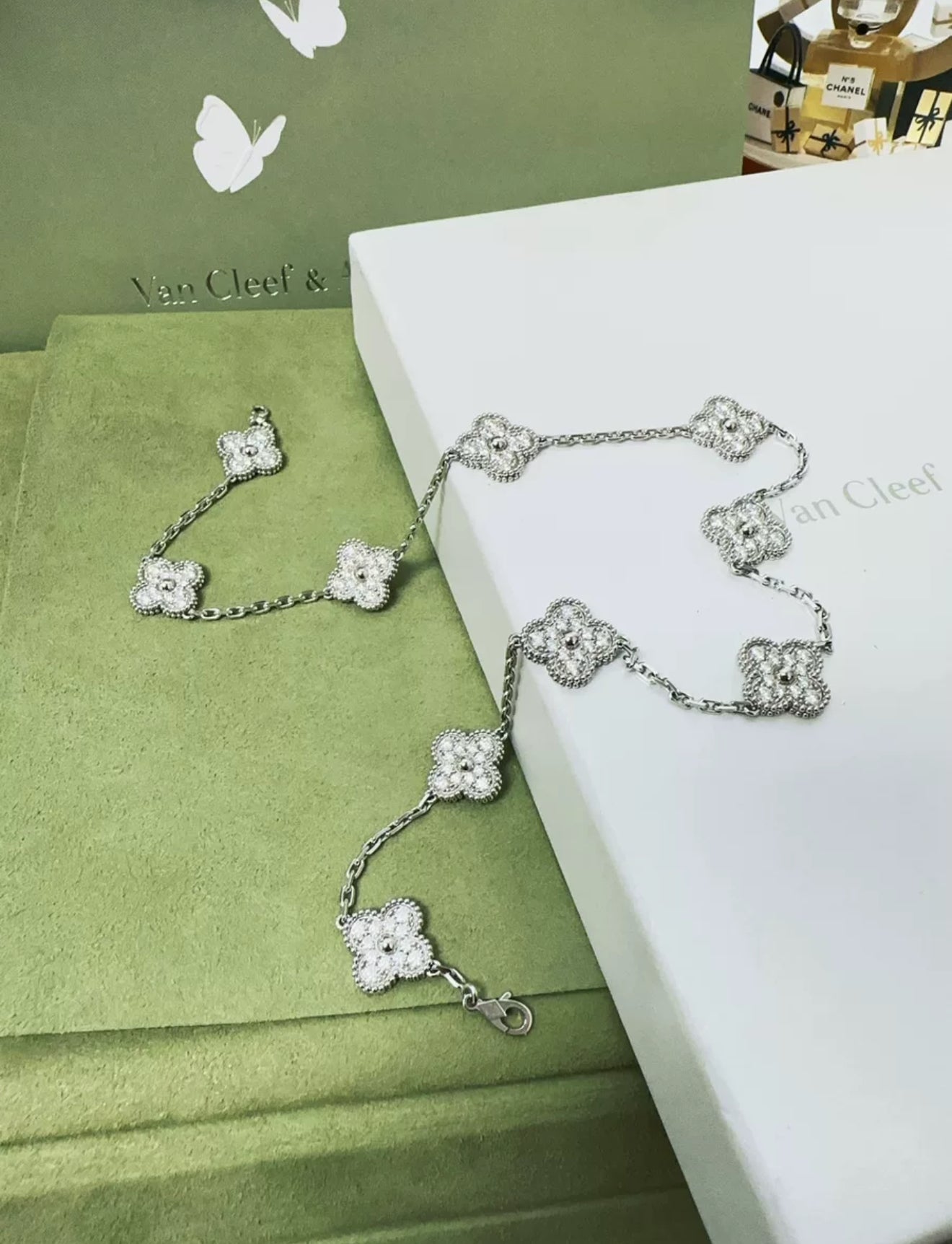 Van Cleef  Arpels 18k White Gold Diamond Set Vintage Alhambra Necklace