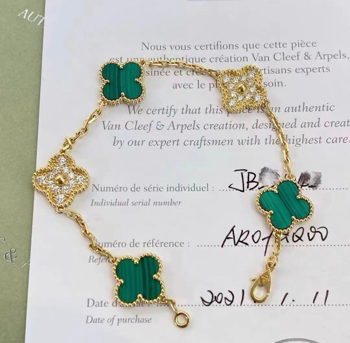 Van Cleef  Arpels Vintage limited edition Alhambra Malachite and Diamond Yellow Gold Bracelet