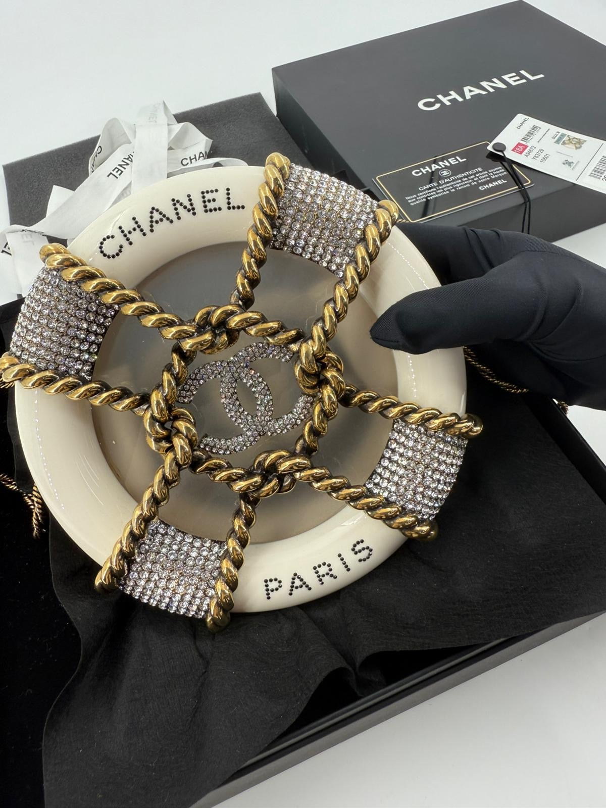 Chanel White Strass and Resin Nautical Wheel Minaudière Bronze Hardware, 2018 Métiers Dart
