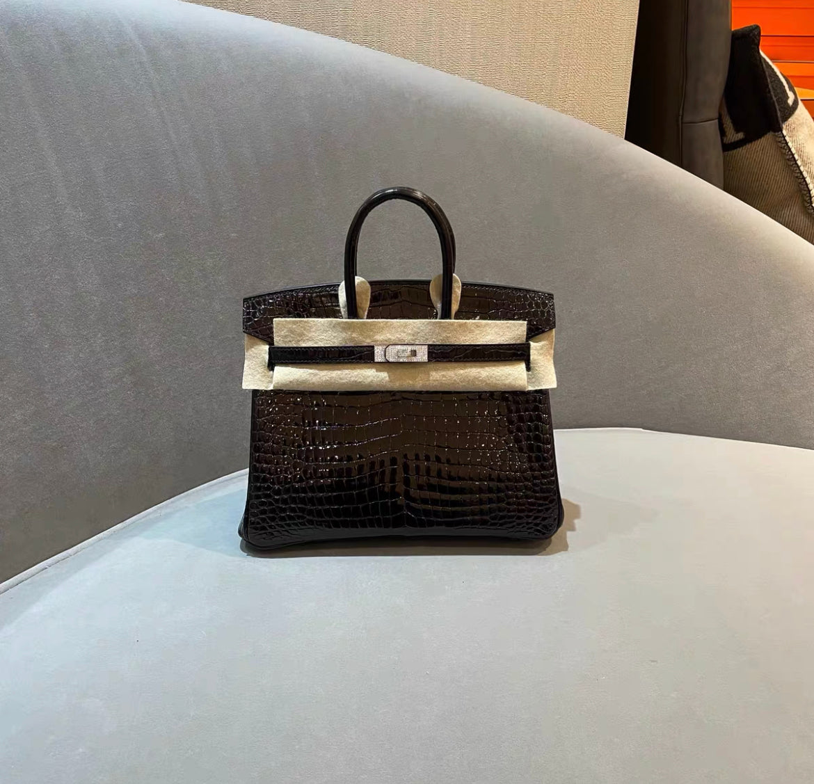 Hermès BIRKIN 25 SHINY BLACK POROSUS CROCODILE DIAMOND WITH 18K WHITE GOLD  DIAMOND HARDWARE, Brand new full set!!!