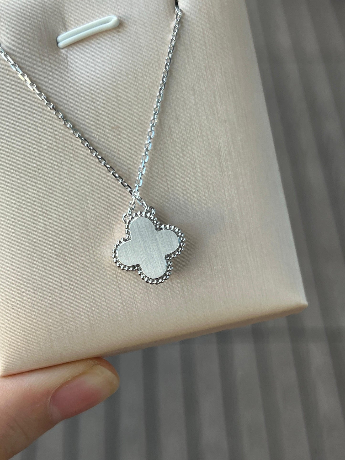 Van Cleef  Arpels Holiday Pendant 2024
