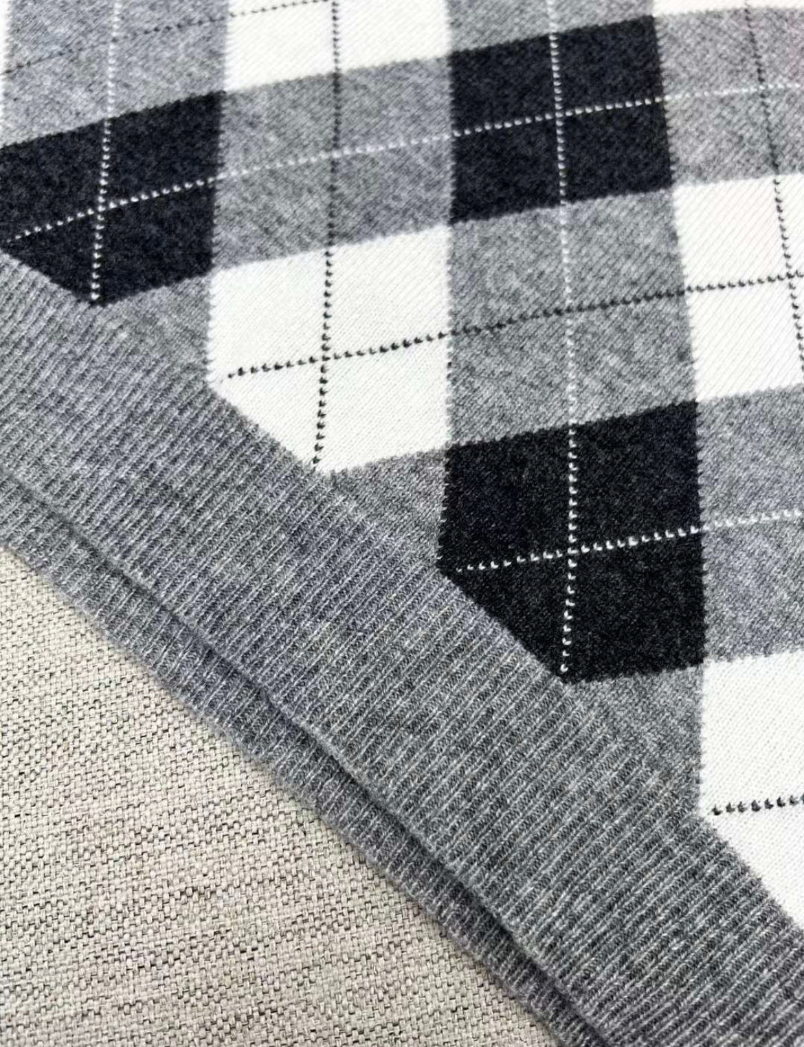 Miu Miu Cashmere Vest Marble Grey brand new size 40