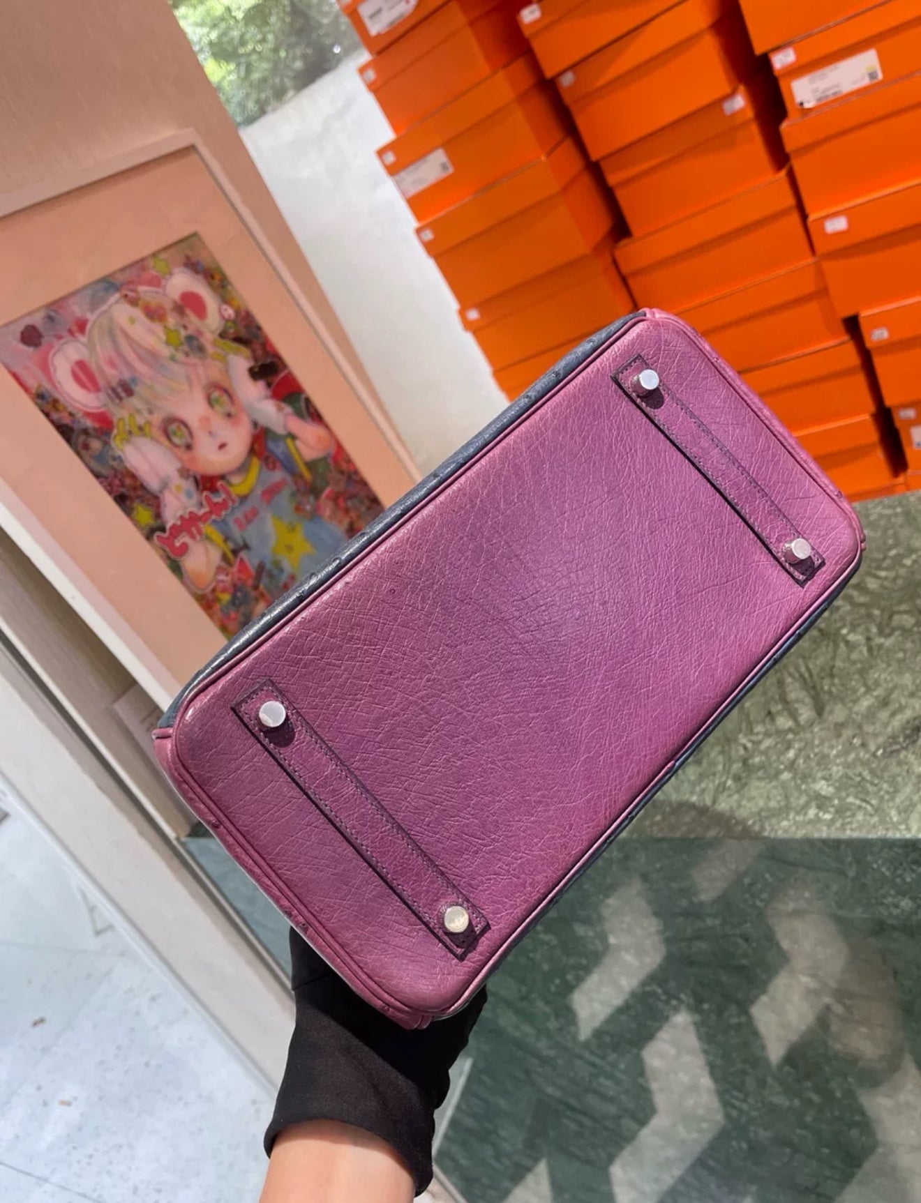 Hermes Birkin 30 lace three-color ostrich R stamp in good condition, comes with lock, key, and dust bag.