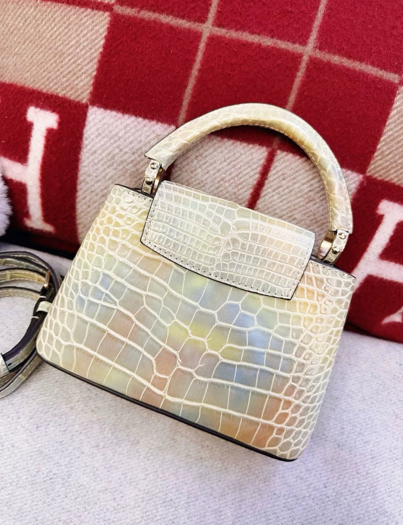 Louis Vuitton Capucines coral alligator leather
