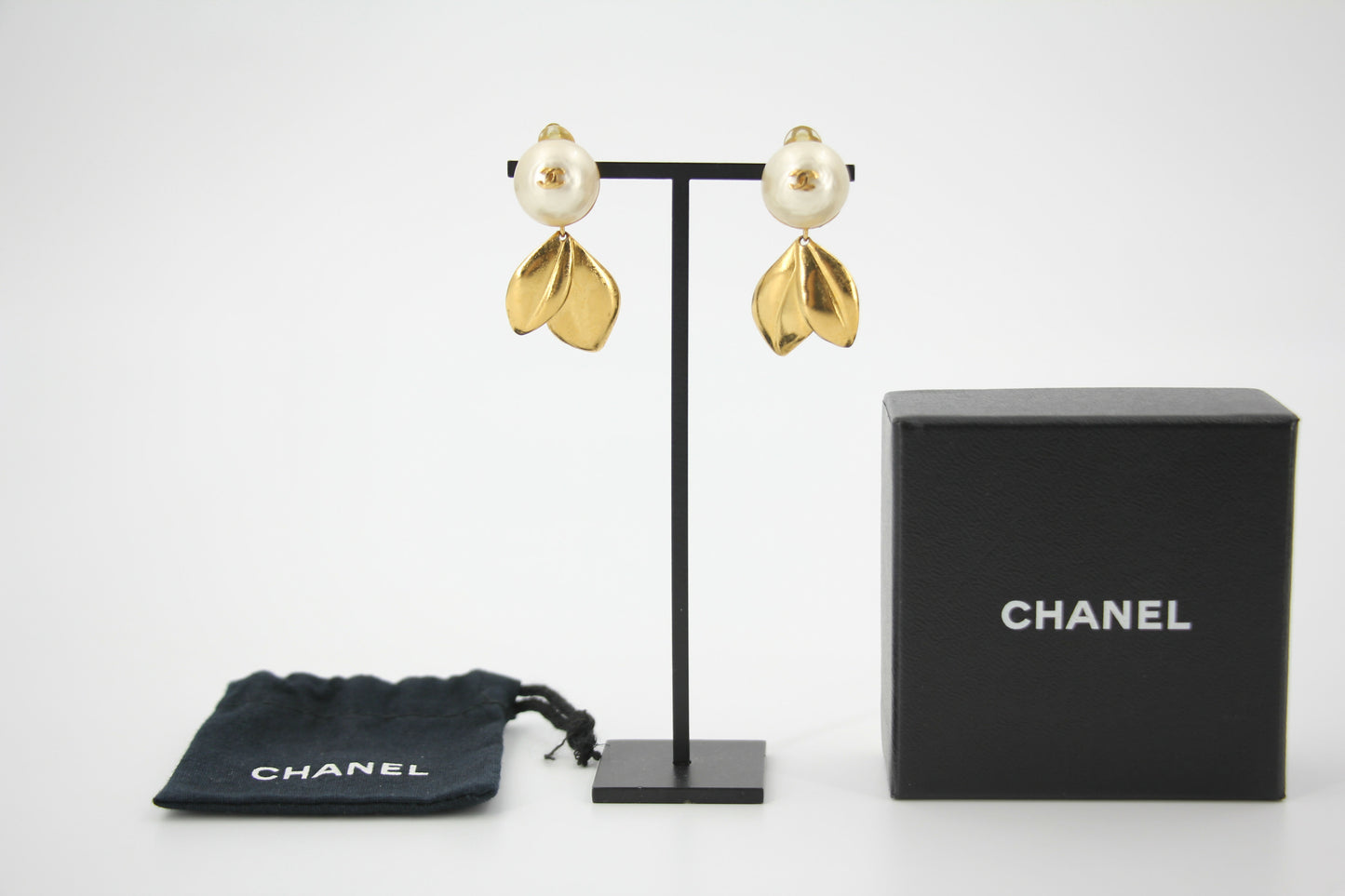 Chanel Vintage 99P Imitation Pearl Gold Leaf-Shaped Pendant Earrings