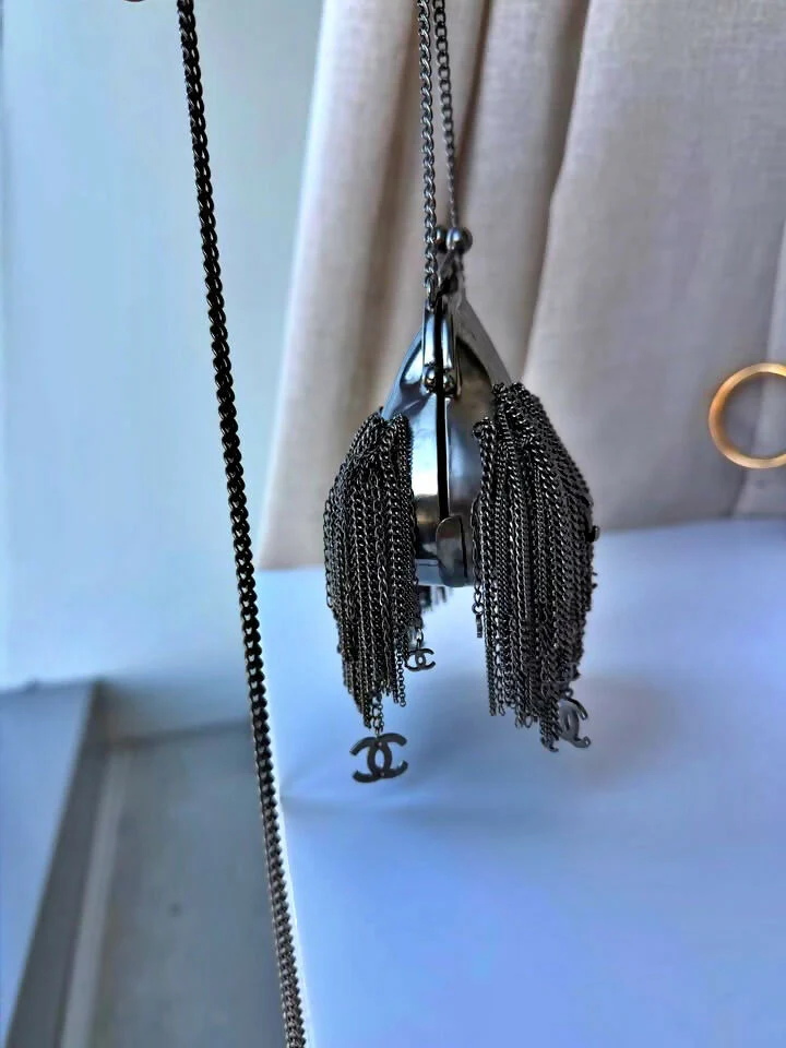 Chanel Vintage FW 2007 Runway Chain Shell Minaudiere.