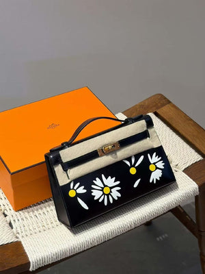 Hermès Kelly Pochette Daisy Daisy Black Box Gold hardware