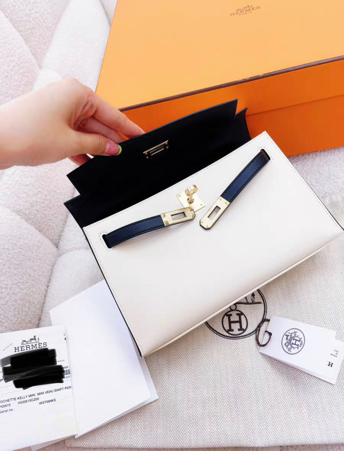 Mini Kelly Pochette Horseshoe Crais  Black Swift Leather Gold Hardware Full Set Stamp W