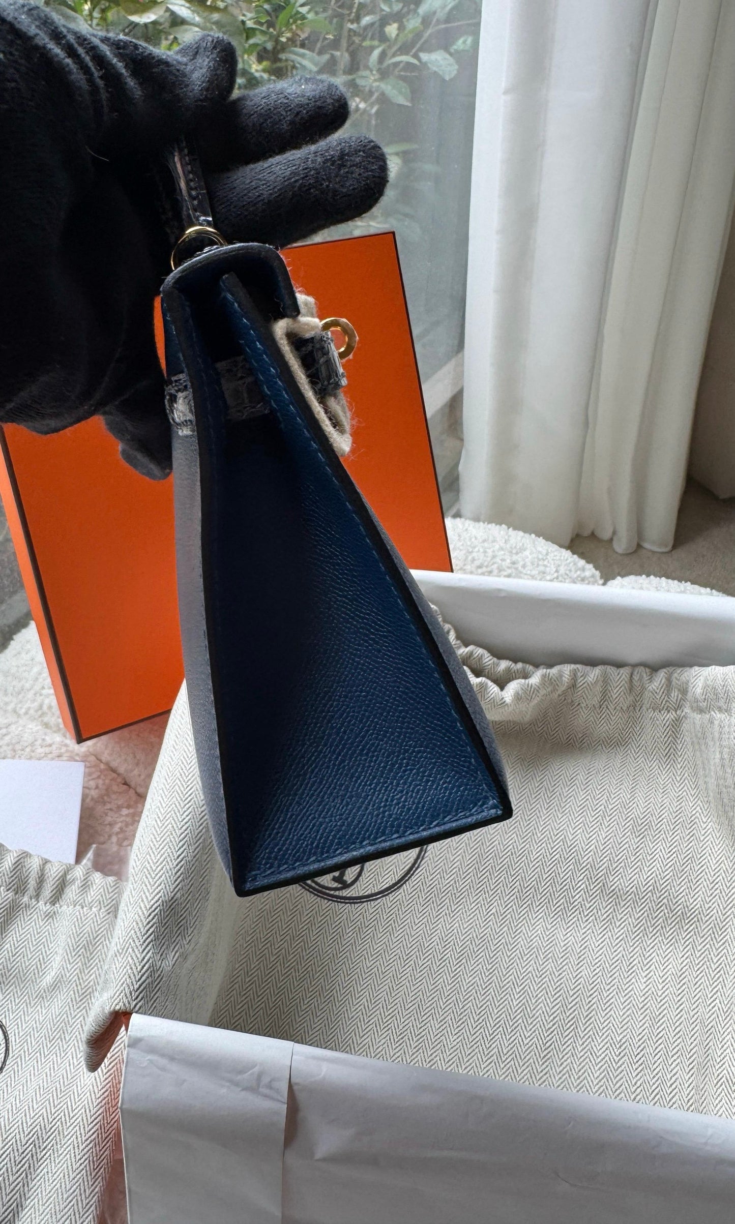 Hermès Mini Kelly 20 Deep Bleu Touch Veau Madame Gold Hardware