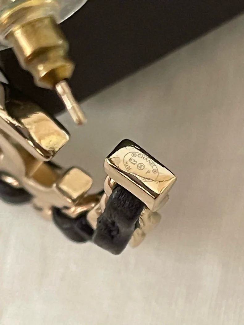 CHANEL 22P Black Leather Chain Earrings