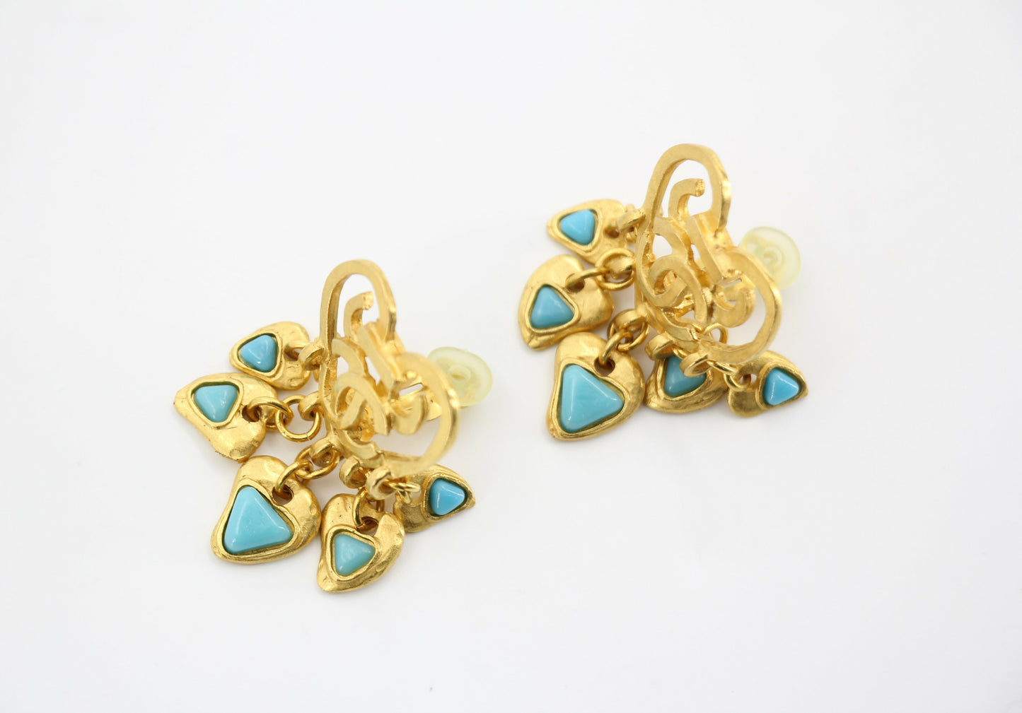 Chanel Vintage 95P Turquoise  Gold Plated Heart Dangle Earrings