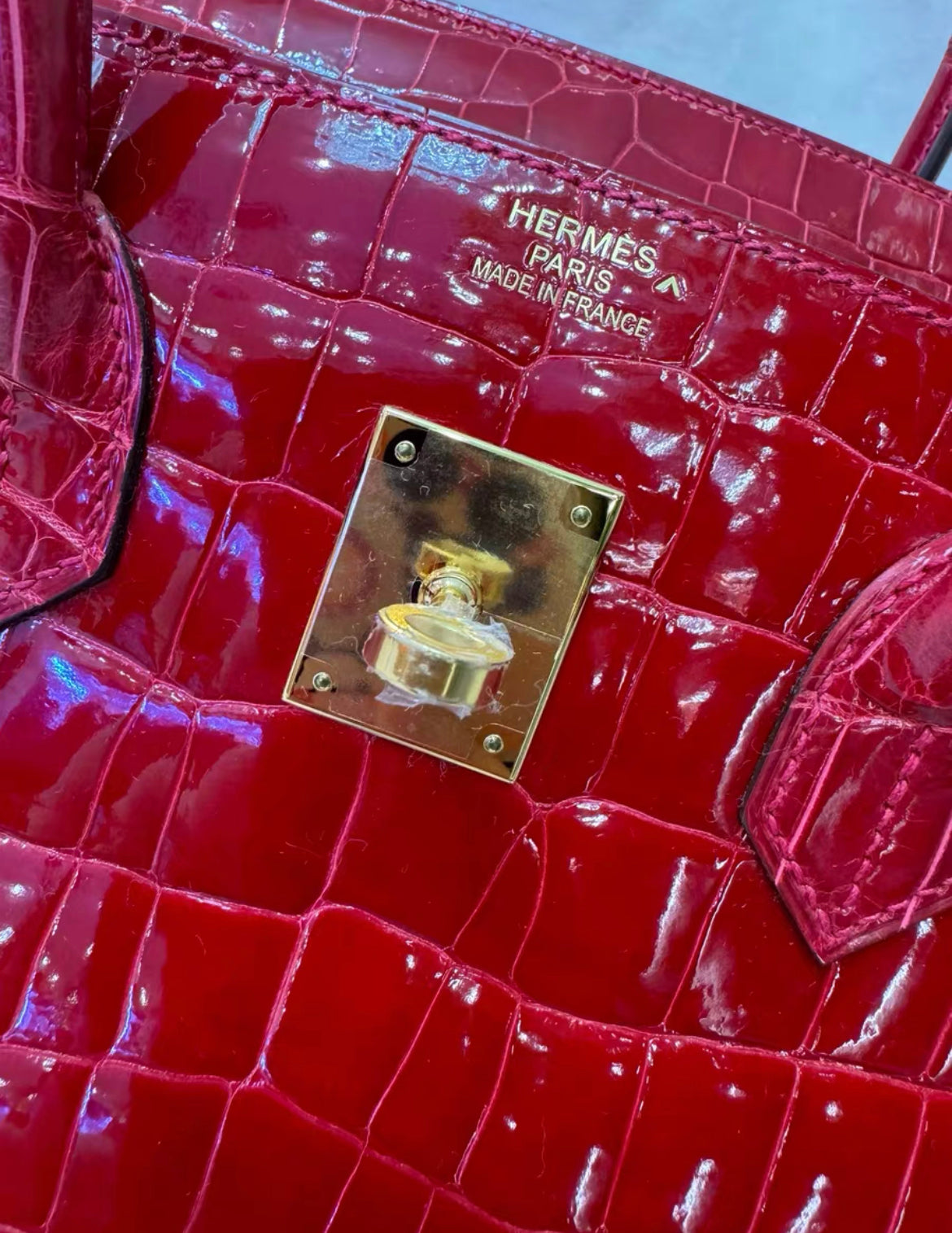 Hermes Birkin 35 Red Shiny Crocodile leather Gold Hardware Handbag