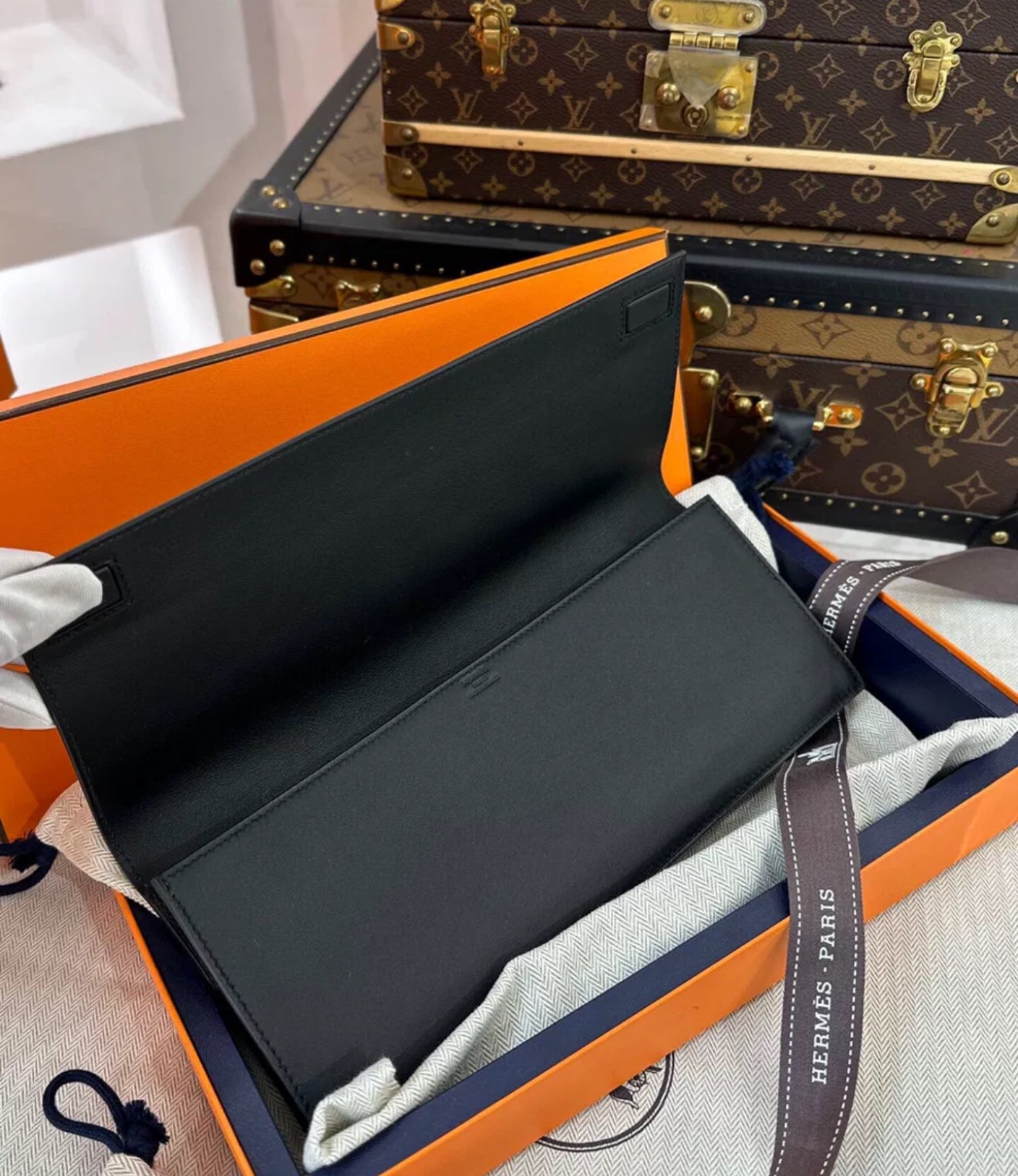 Hermès Kelly Cut Shadow Black Swift Leather