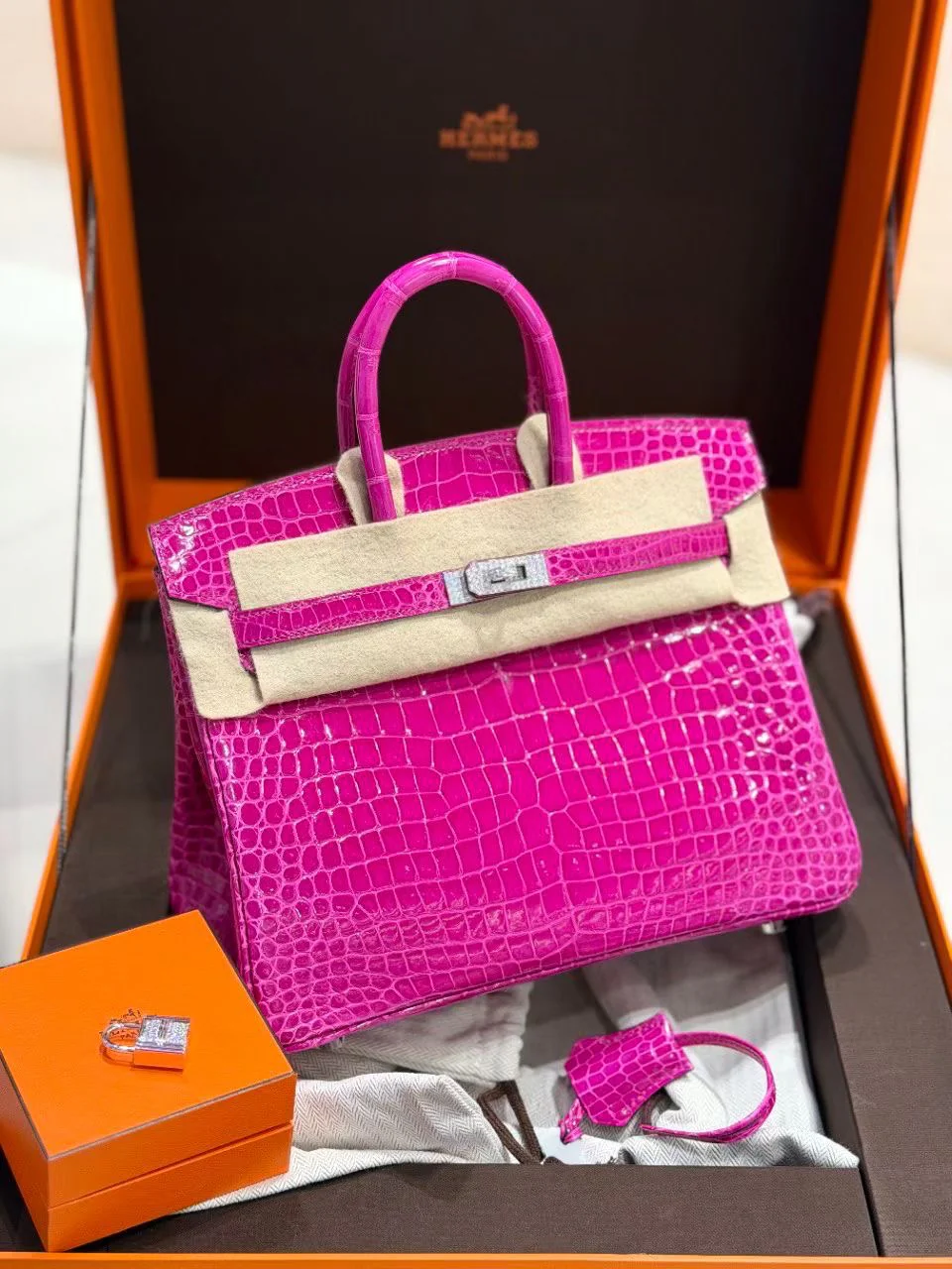 Hermes Birkin 25 rose scheherazade Crocodile Porosus white gold diamond hardware