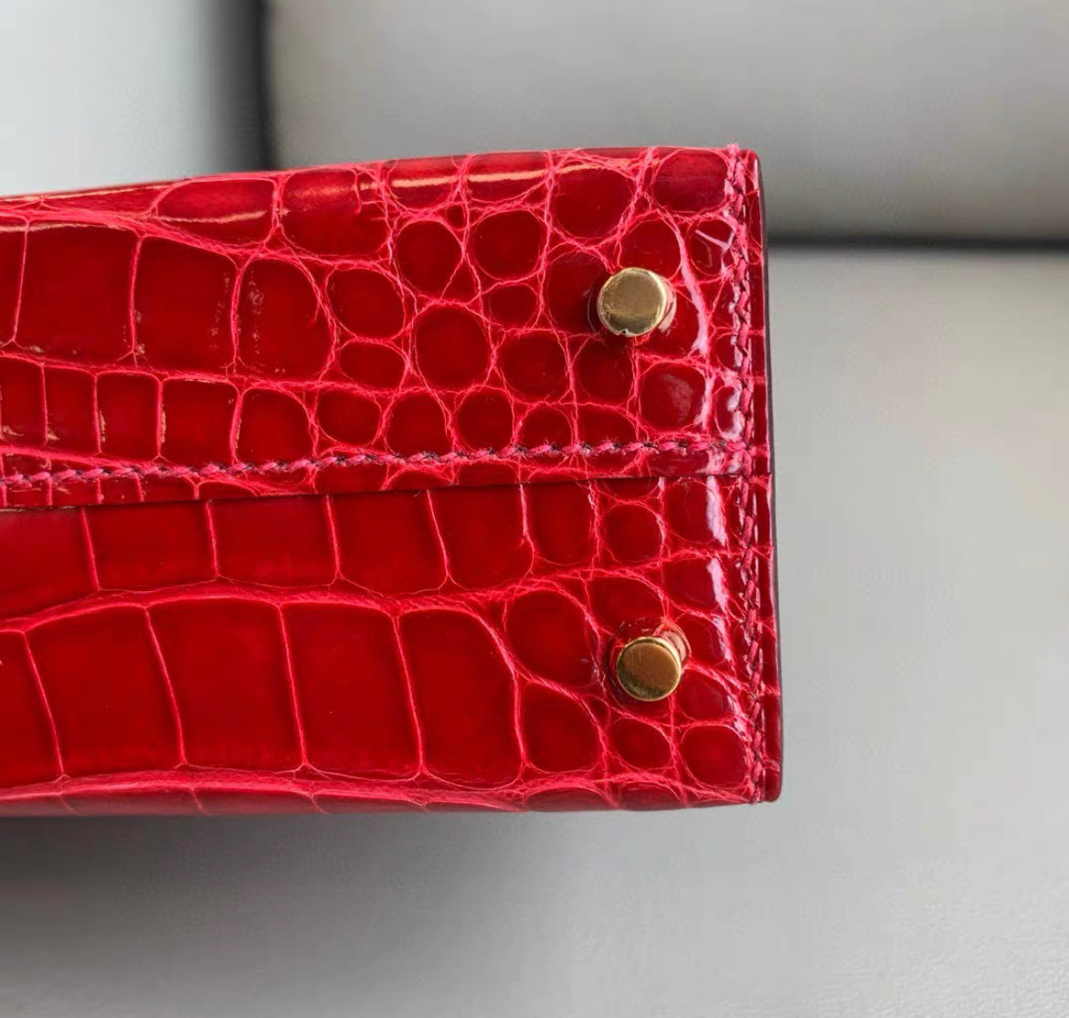 Hermès Mini Kelly Braise Shiny Crocodile Gold Hardware