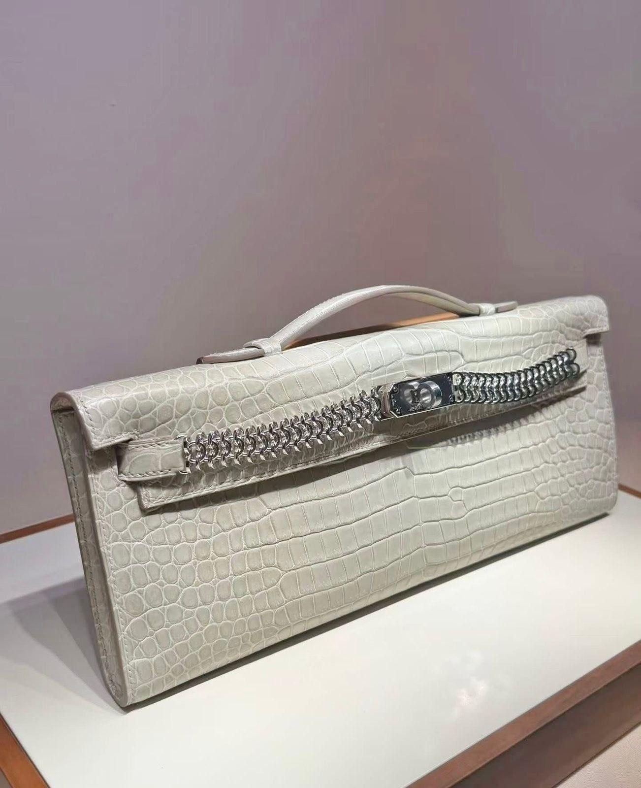 Hermes Kelly cut Unchained Beton Matte Porosus White Gold hardware