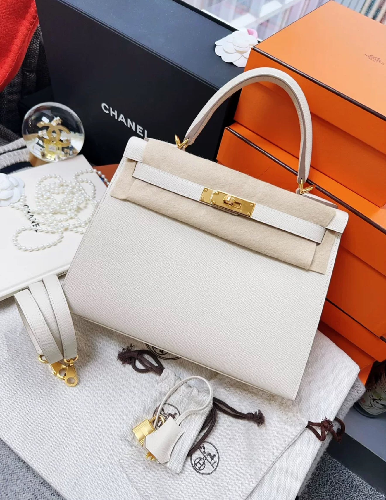 Hermes Kelly 28 Ecru Epsom Leather Gold Hardware