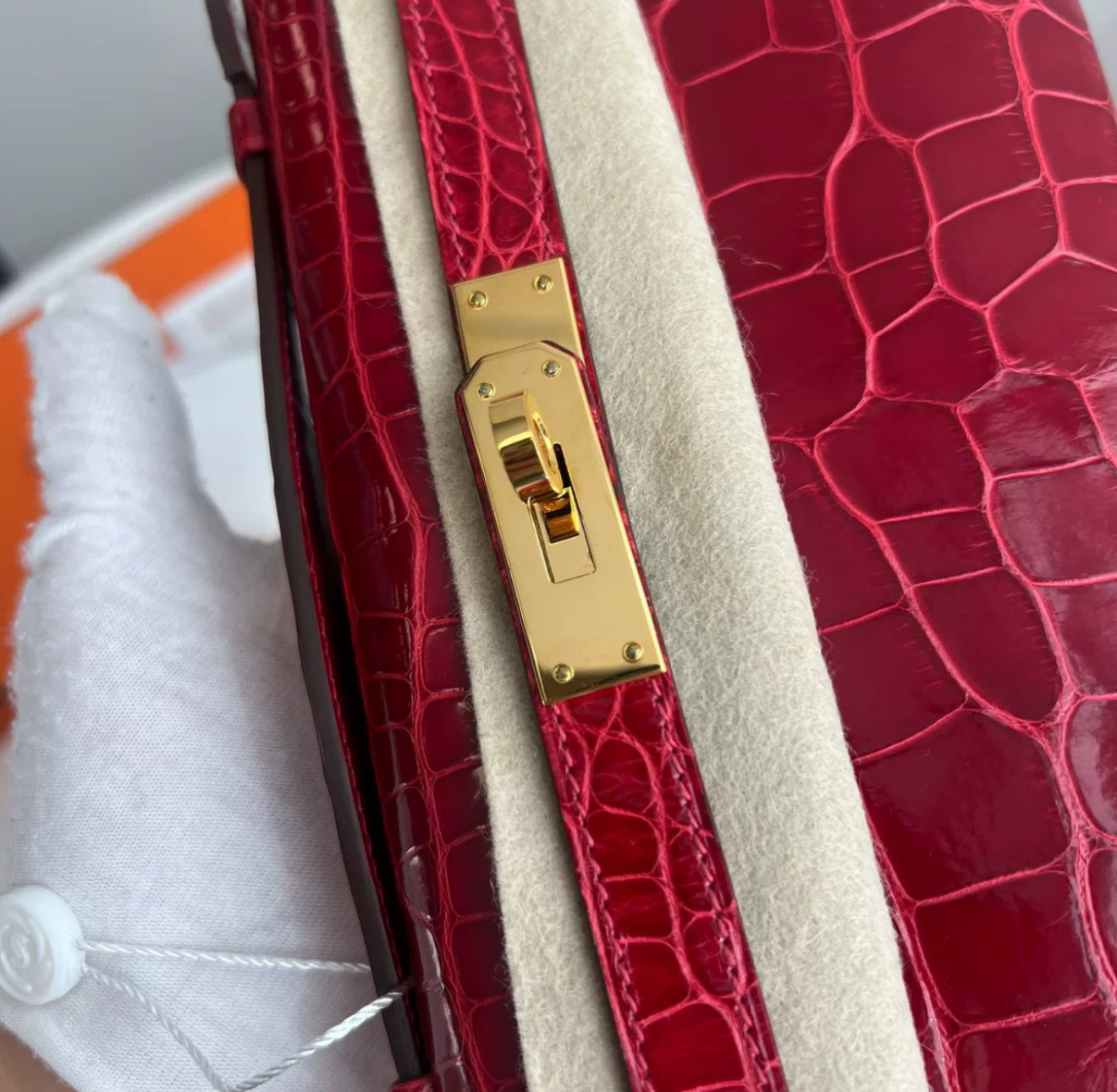 Hermes Kelly Cut Red Alligator Leather Gold Hardware