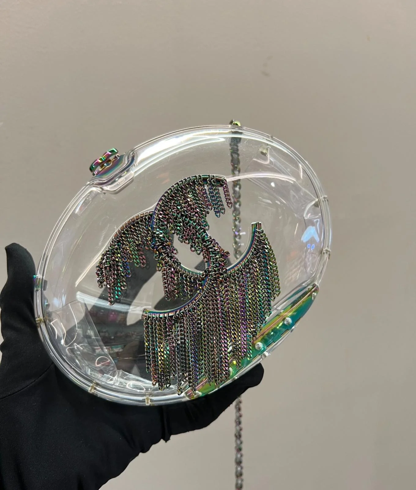 Chanel 2018 Cc Detailed Chain Embellished Acrylic Shoulder Bag