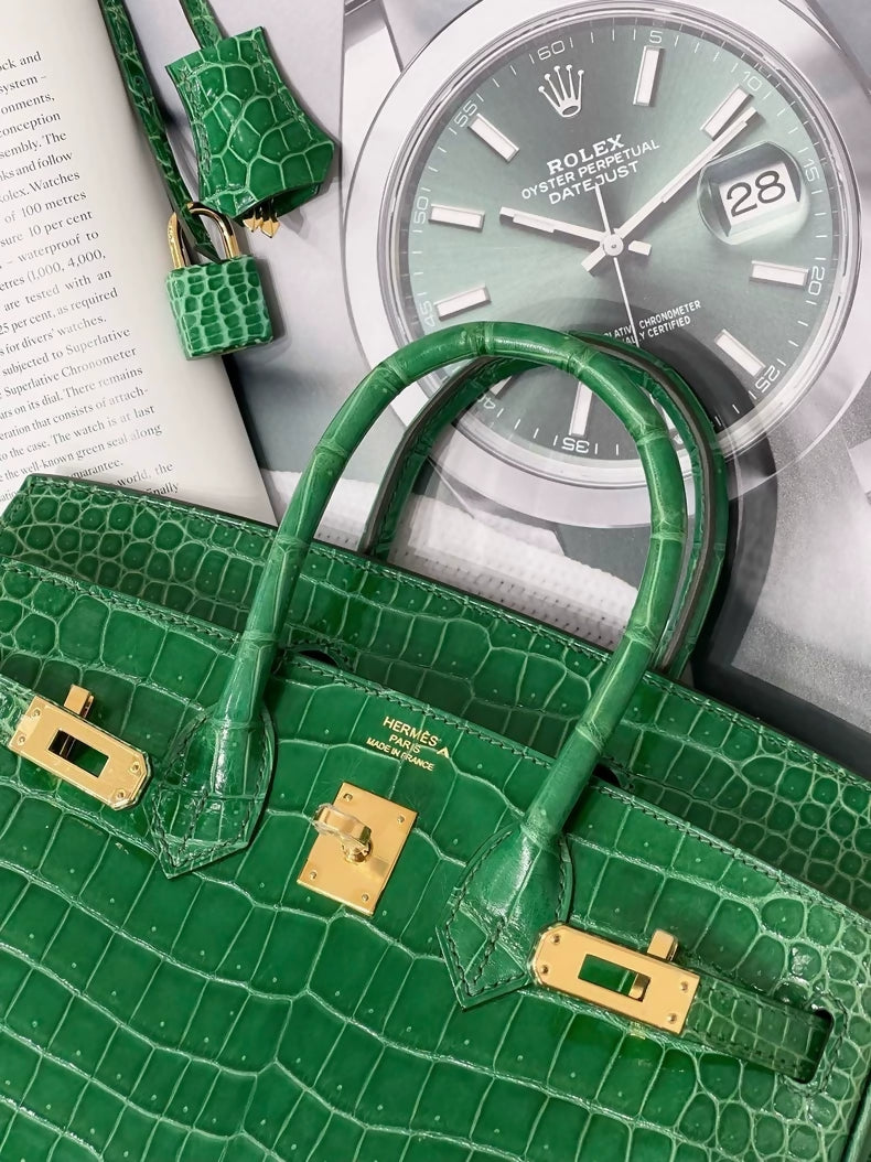 Hermès Birkin 25 cactus green shiny crocodile leather gold hardware