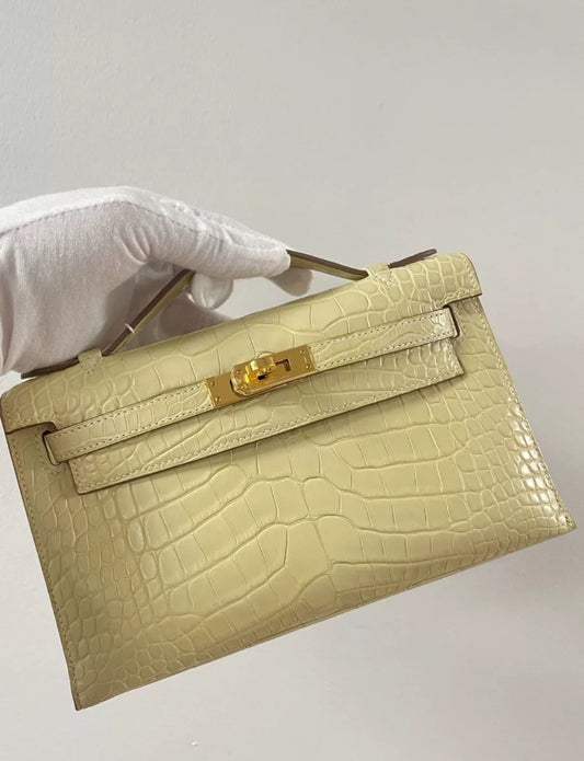 Hermès Kelly Pochette Vanille Matte Alligator Gold Hardware