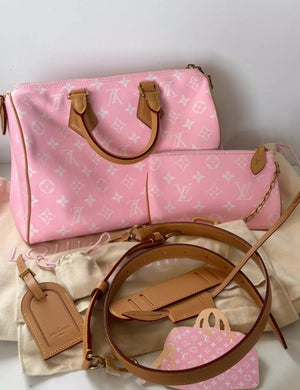 Louis Vuitton Speedy P9 Bandouliere
30 Candy Pink