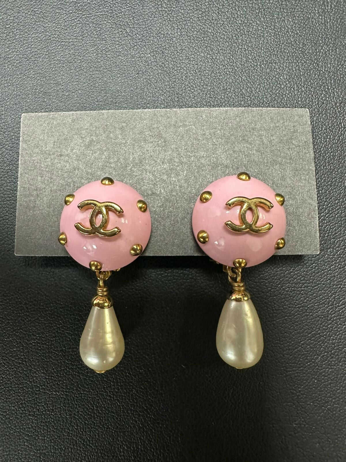 Chanel Vintage 96C Imitation Pearl  Resin Light Pink Bean Clip-on Earrings