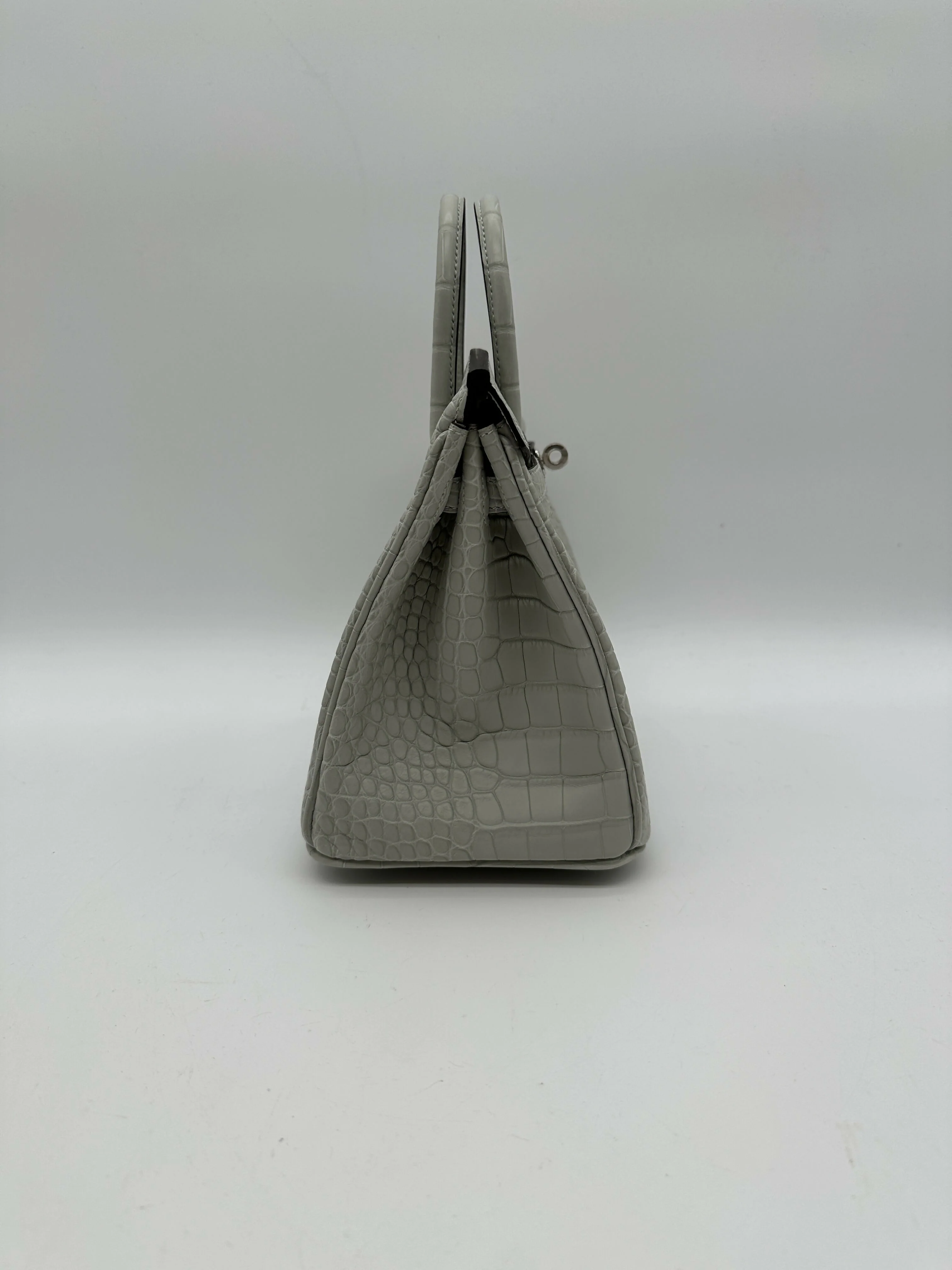 Hermès Birkin 25 Matte Alligator Gris Neve PHW W 2025