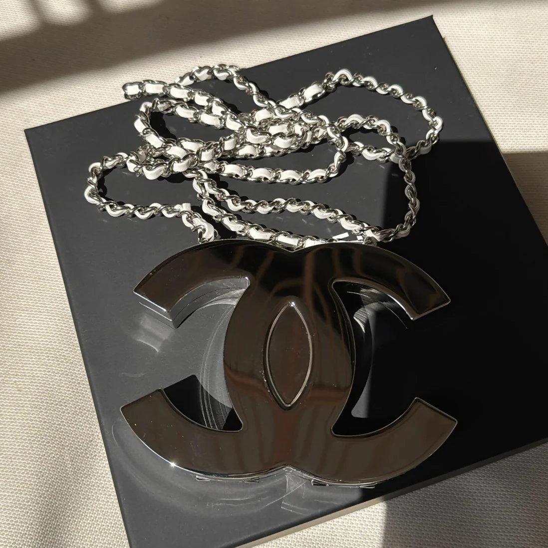 Chanel Spring-Summer 2025 CC‑logo minaudière