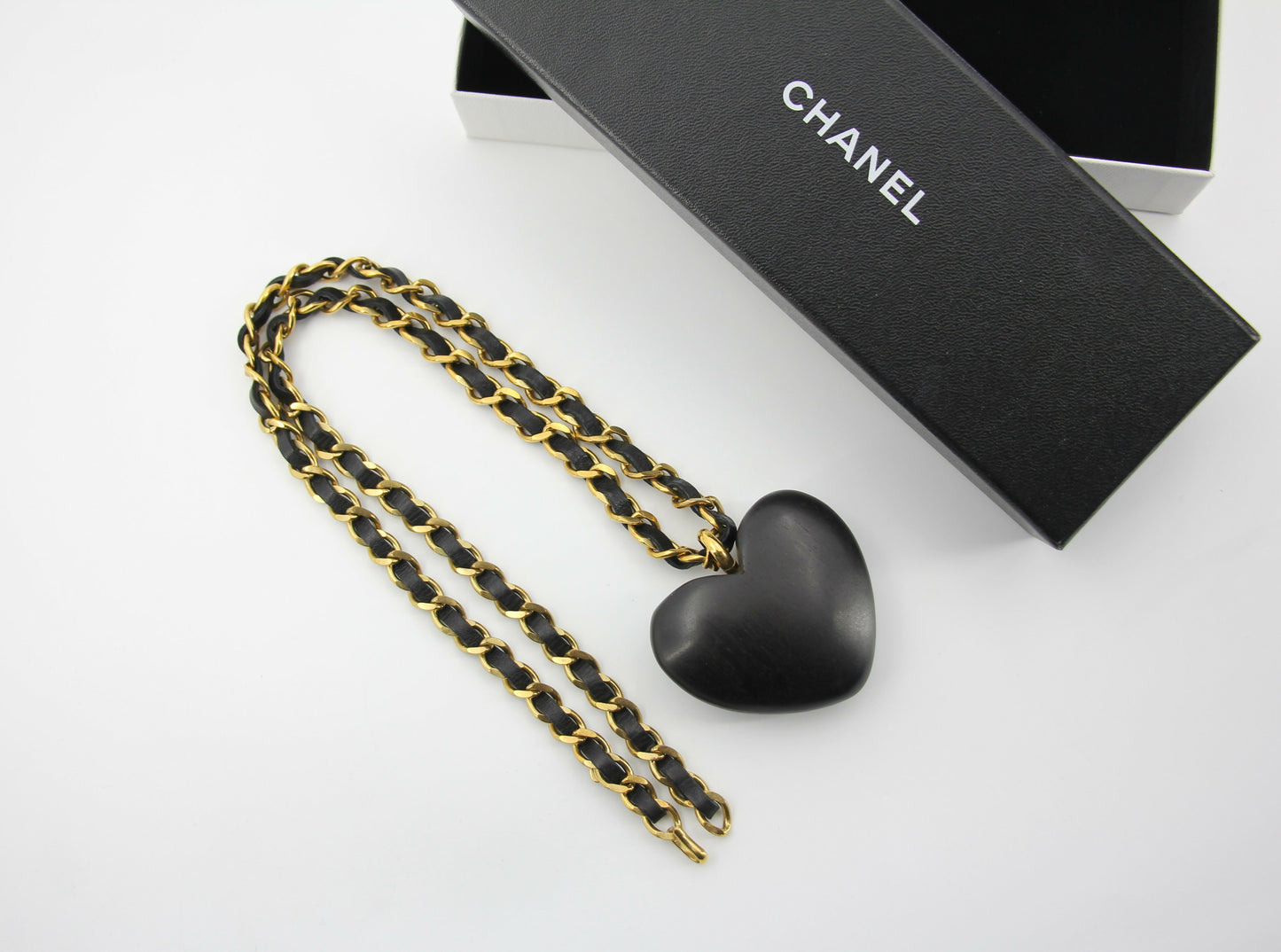 Chanel Vintage 91 Wooden Heart CC  Leather Chain Necklace
