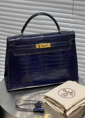 Hermès kelly 32 Blue sapphire shiny Crocodile leather gold hardware
