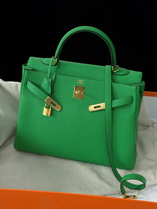 Hermès Kelly Retourne 35 Bambou Togo with Gold Hardware