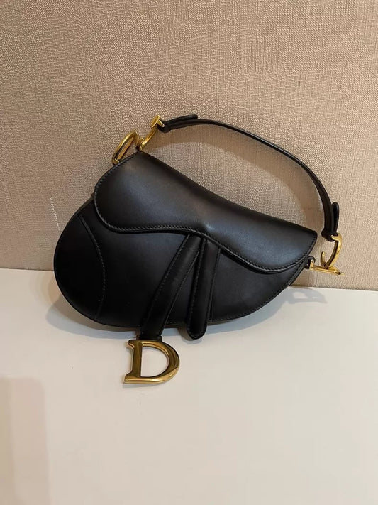 Dior Saddle Bag in black calfskin