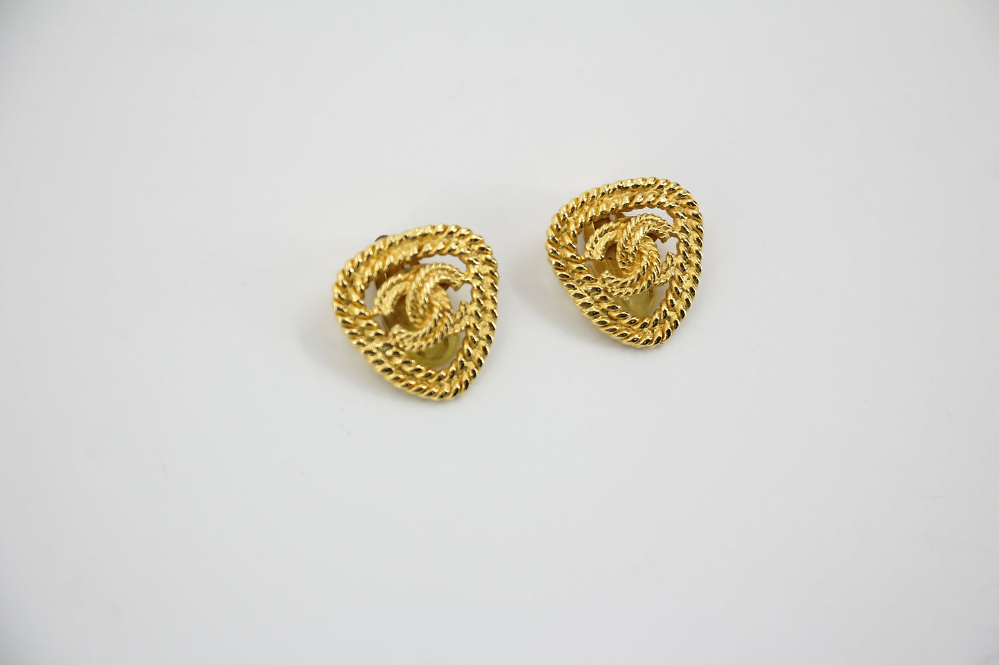Chanel Vintage 86-92 Gold-plated Triangular Gold CC Clip-on Earrings